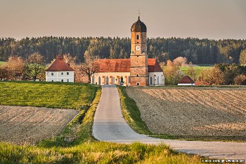 Gemeinde Wurmannsquick Landkreis Rottal-Inn Martinskirchen Kirche (Dirschl Johann) Deutschland PAN